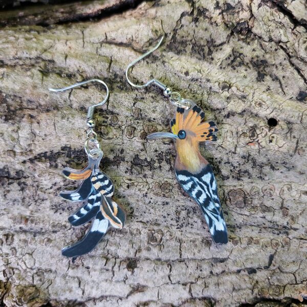 boucle d'oreilles M - huppe fasciée et plumes - plastique dingue et crayons - 2025 (vendu)