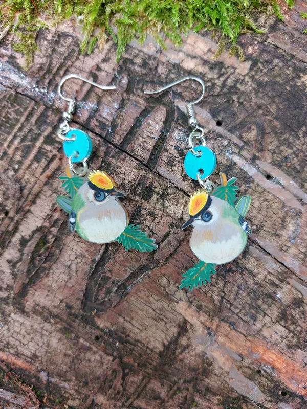 boucle d'oreilles S - roitelet - plastique dingue et crayons - 2025 (vendu)