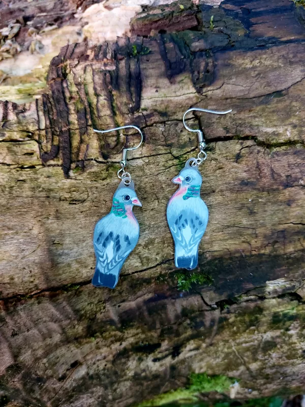 boucle d'oreilles S - pigeon colombin - plastique dingue et crayons - 2025 (vendu)